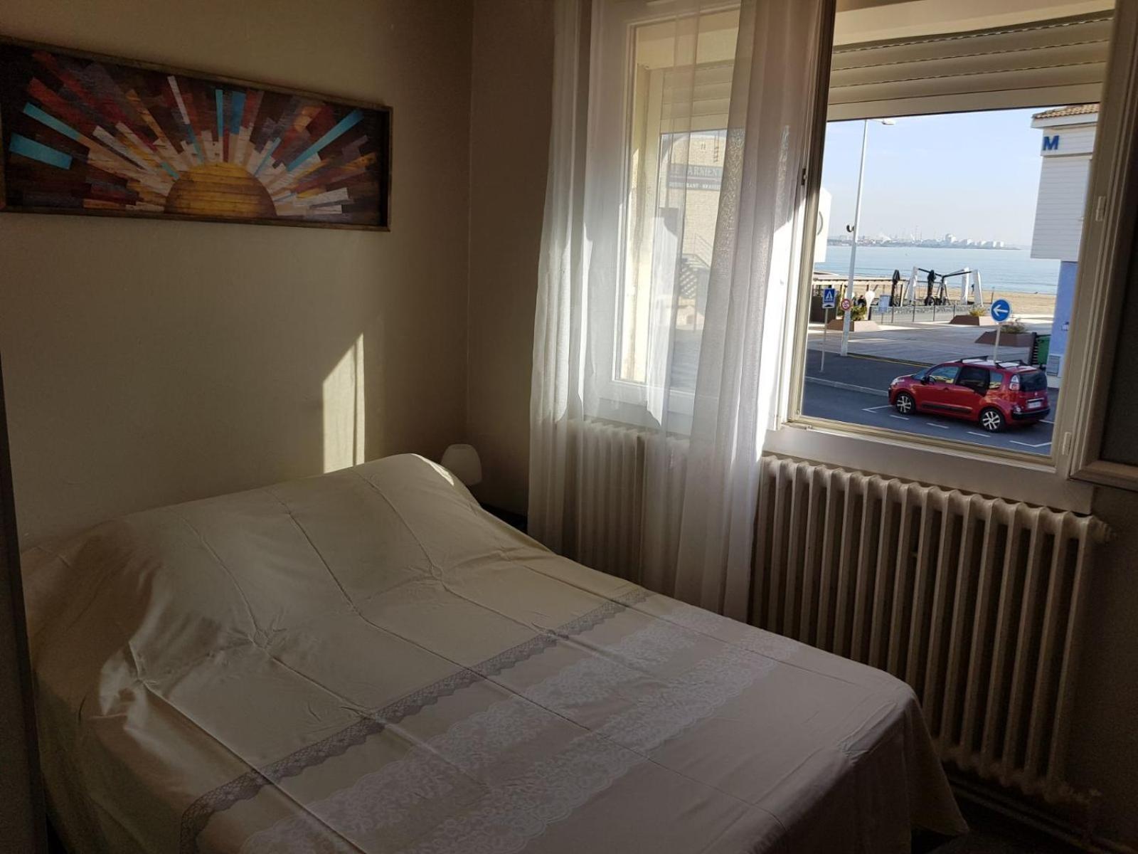 Hotel Restaurant Calypso 滨海福斯 外观 照片